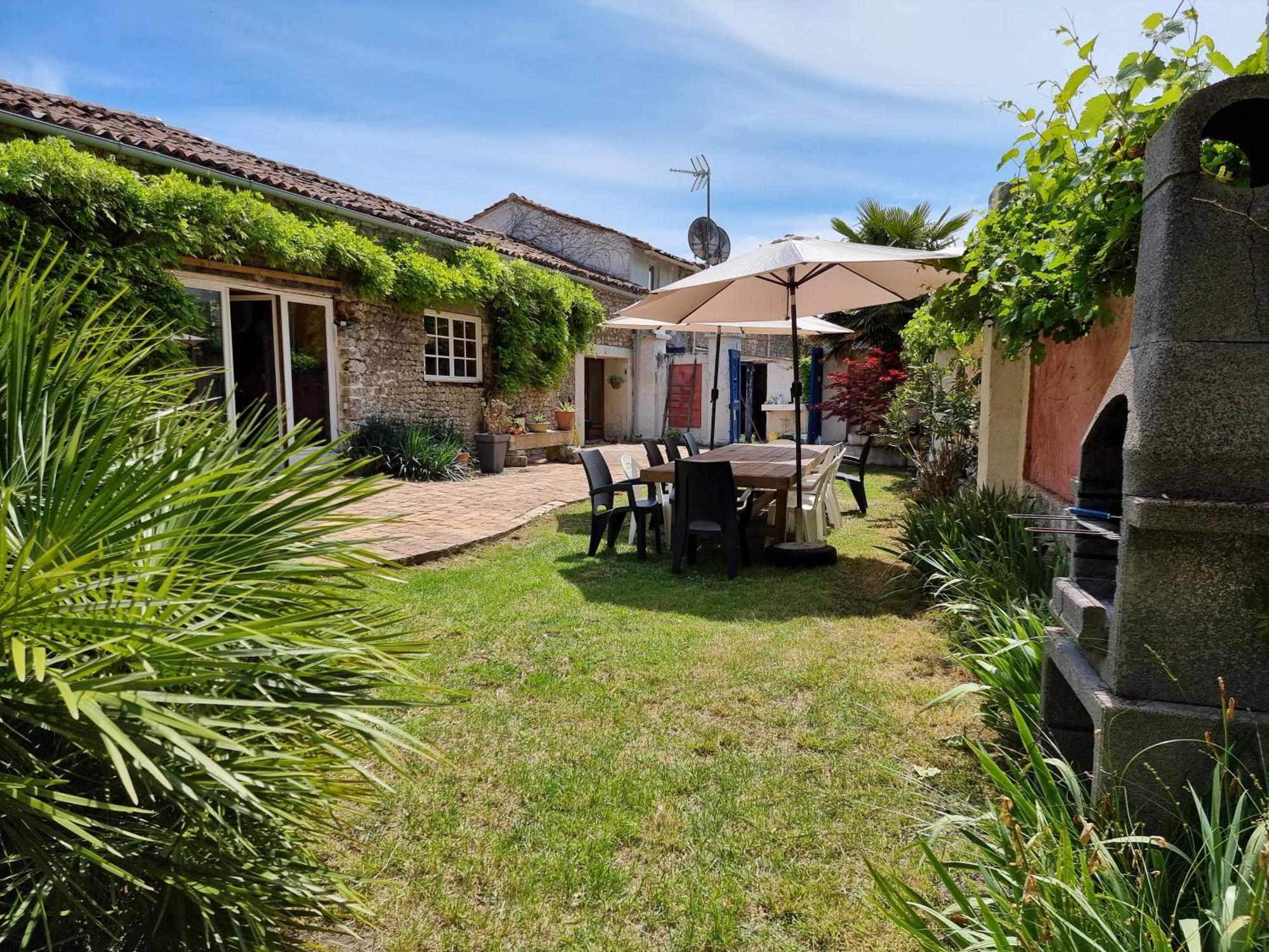 Domaine De Rochebonne Villa Saint-Just-Luzac Eksteriør billede