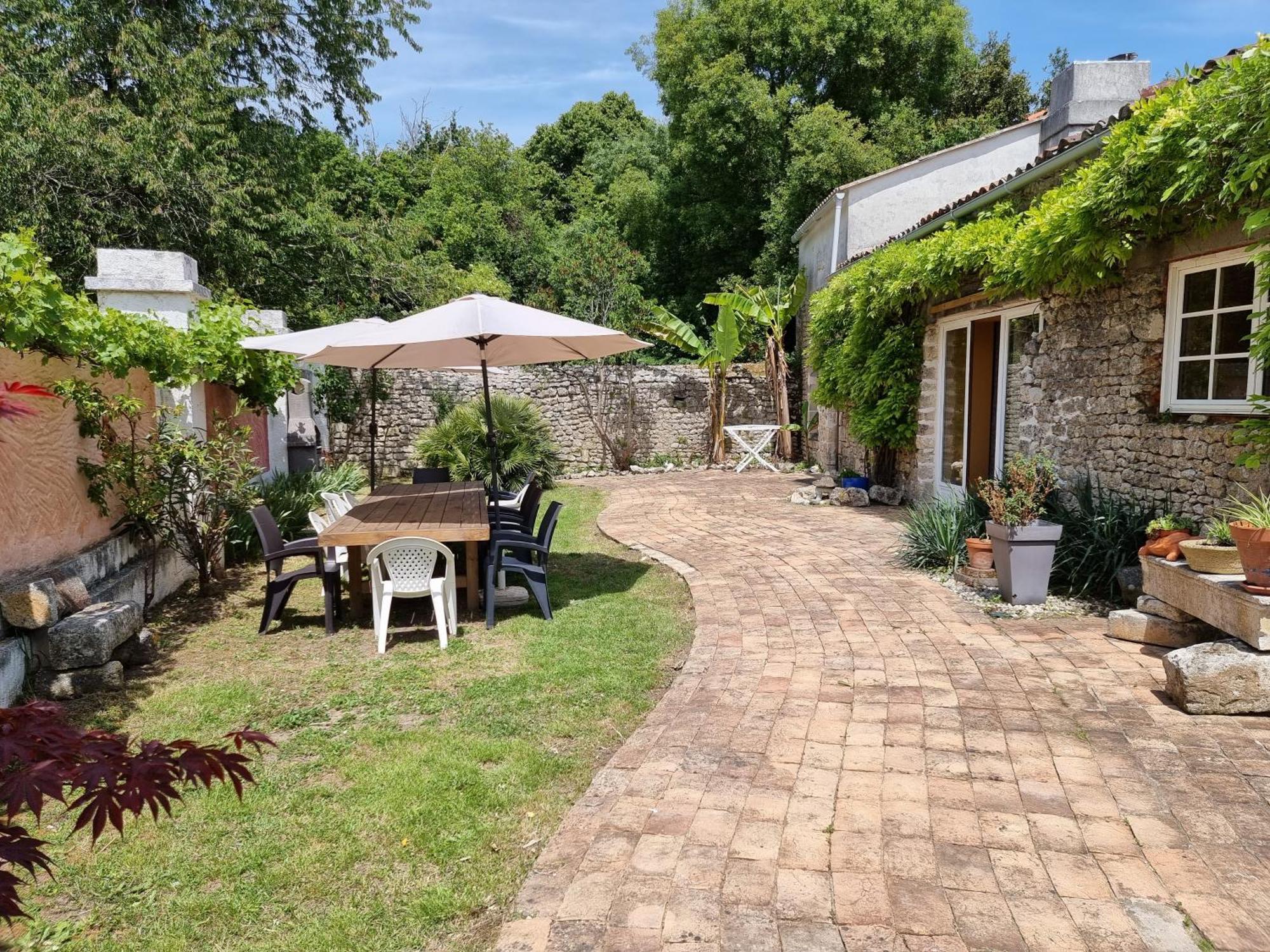 Domaine De Rochebonne Villa Saint-Just-Luzac Eksteriør billede